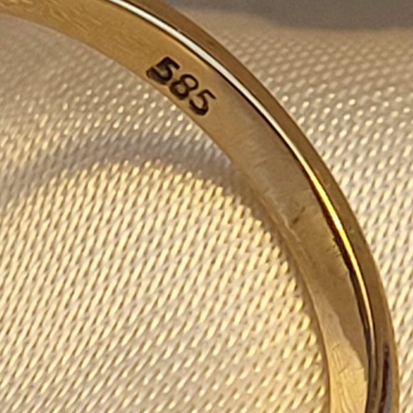 14K Gold Ring with gemstones (small diamonds and saphire) - Picture 5 of 14